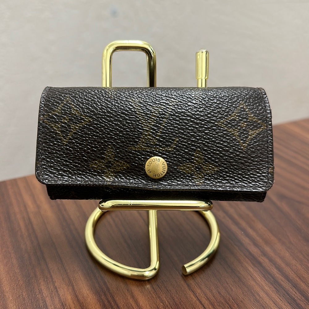 Authentic Louis Vuitton 4-Key Holder